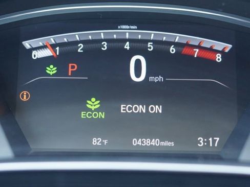 Used 2019 Honda CR-V Touring image 39