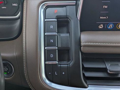 Used 2021 Chevrolet Tahoe High Country RWD image 12