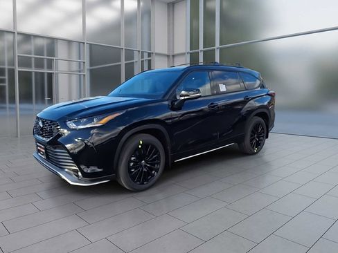 New 2026 Toyota Highlander XSE image 3