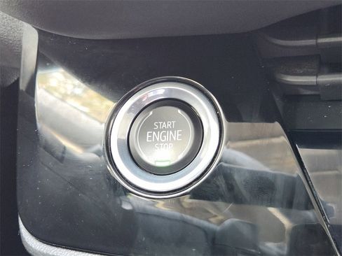 Used 2024 Buick Envision Sport Touring image 18