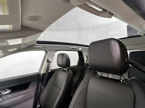 Used 2024 Land Rover Discovery Sport S image 23
