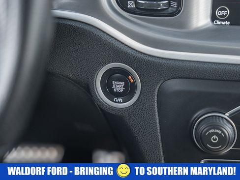 Used 2022 Dodge Charger R/T w/ Blacktop Package image 29