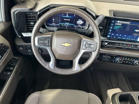 Used 2025 Chevrolet Silverado 1500 LT w/ Protection Package AWD/4WD image 14