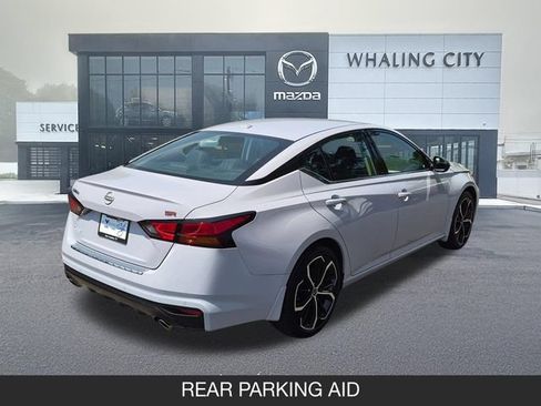 Used 2023 Nissan Altima 2.5 SR FWD image 8