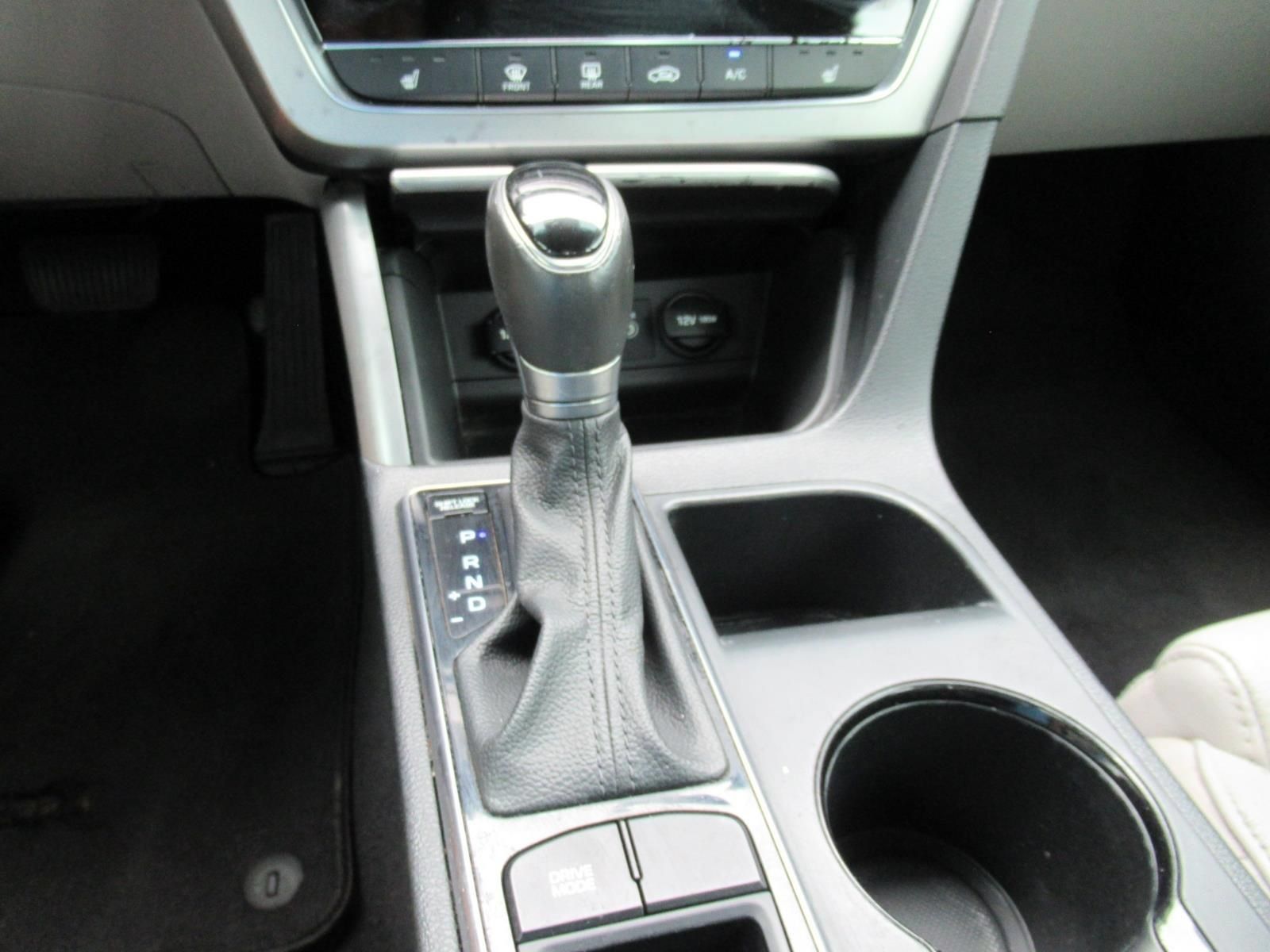 Used 2016 Hyundai Sonata Sport w/ Option Group 1V FWD image 26