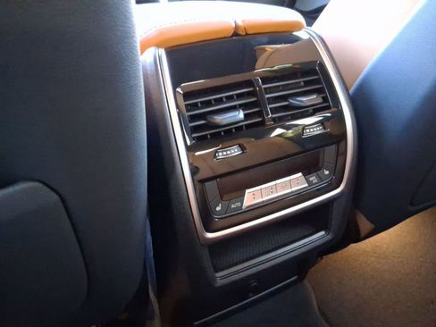 New 2026 BMW X6 xDrive40i w/ Executive Package image 29