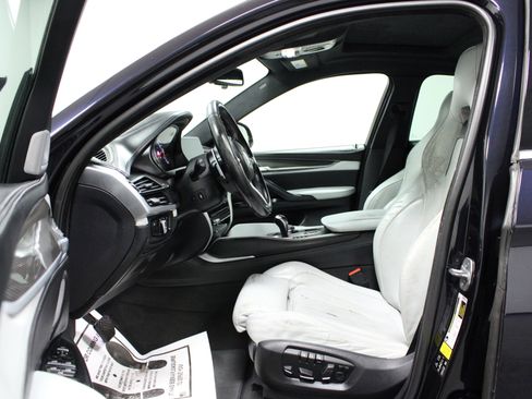Used 2015 BMW X6 M image 12