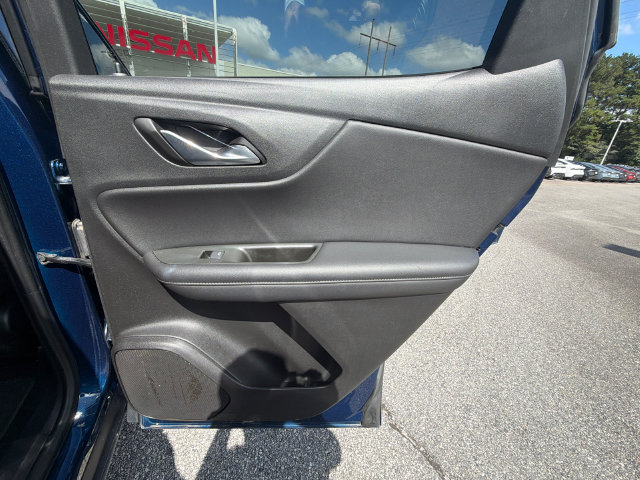 Used 2022 Chevrolet Blazer LT FWD image 16