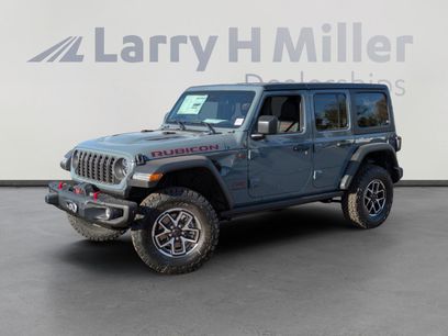 New 2025 Jeep Wrangler Unlimited Rubicon w/ Steel Bumper Group