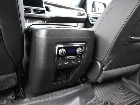 Used 2022 GMC Yukon XL AT4 w/ AT4 Premium Package image 47