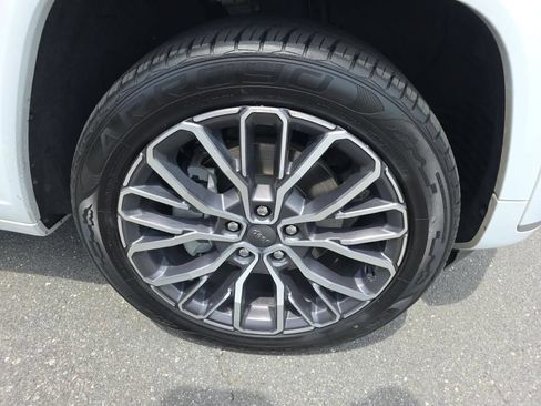 Used 2022 Jeep Grand Cherokee L Summit AWD/4WD image 17