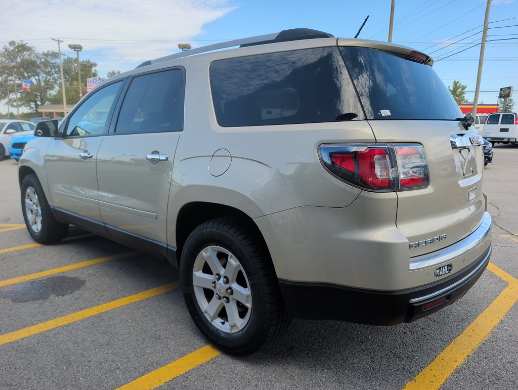 Used 2015 GMC Acadia SLE FWD image 5
