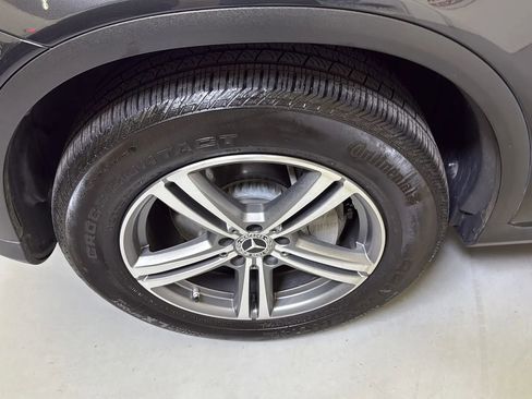 Used 2020 Mercedes-Benz GLC 300 4MATIC image 24