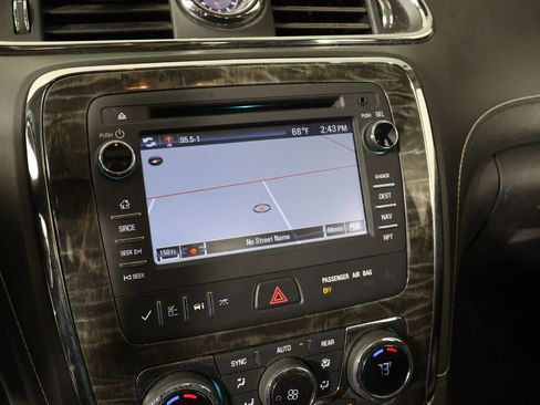 Used 2014 Buick Enclave Leather image 37