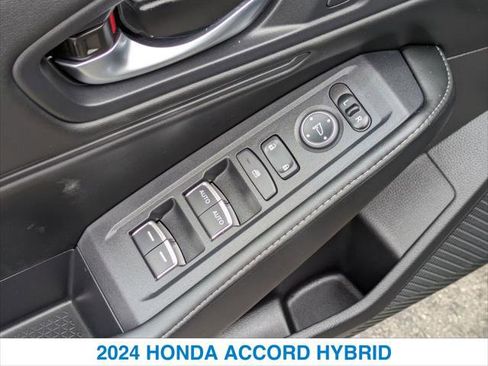 Used 2024 Honda Accord Sport image 13