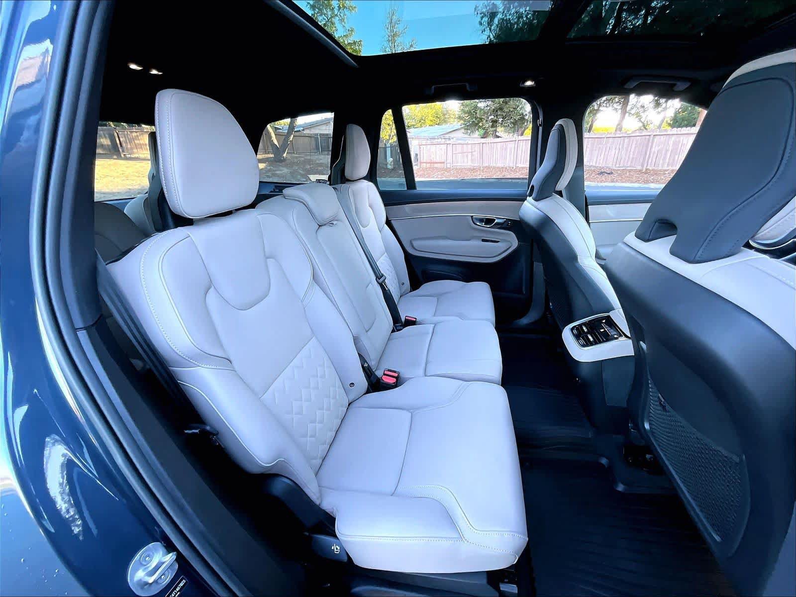 Used 2026 Volvo XC90 B6 Plus w/ Protection Package Premier AWD/4WD image 31