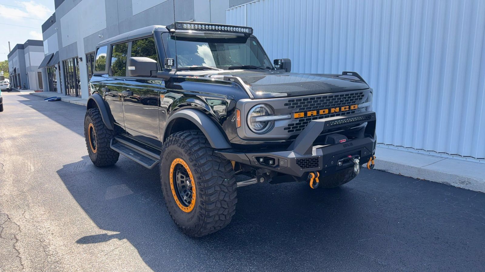 Used 2022 Ford Bronco Badlands AWD/4WD image 8