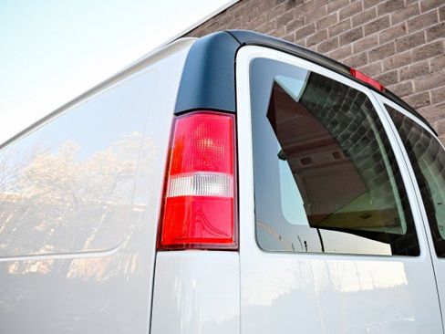 Used 2024 GMC Savana 2500 w/ Driver Convenience Package image 34