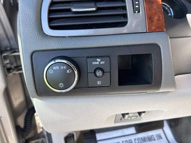 Used 2008 Chevrolet Silverado 1500 LTZ w/ Sun And Navigation Package RWD image 17