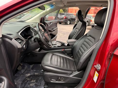 Used 2016 Ford Edge SEL w/ Equipment Group 201A FWD image 9