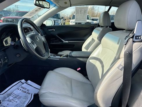 Used 2013 Lexus IS 250C image 18