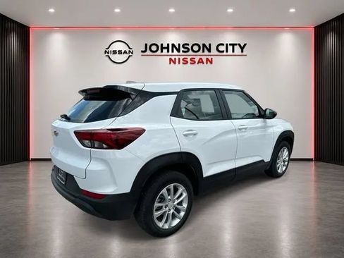 Used 2024 Chevrolet TrailBlazer LS FWD image 5