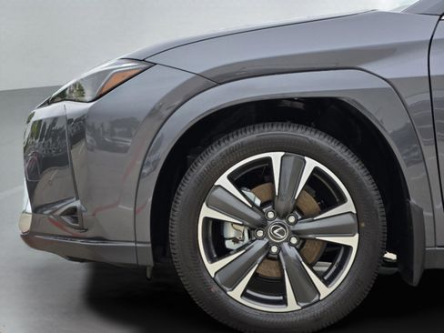 New 2026 Lexus UX 300h FWD image 19