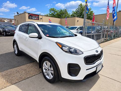 Used 2017 Kia Sportage LX w/ LX Popular Package FWD image 1