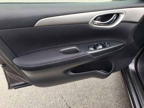 Used 2015 Nissan Sentra SV image 17