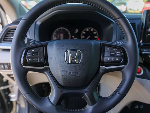 Used 2025 Honda Odyssey EX-L image 15