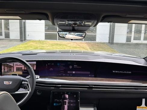 New 2026 Cadillac Escalade Luxury w/ Touring Package AWD/4WD image 44