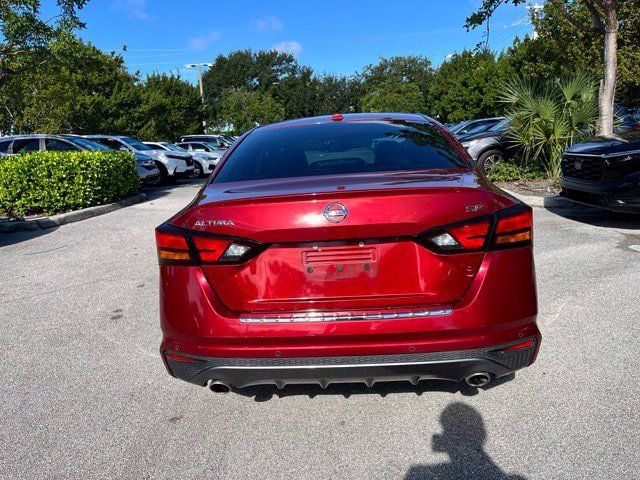 Used 2021 Nissan Altima 2.5 SR FWD image 5
