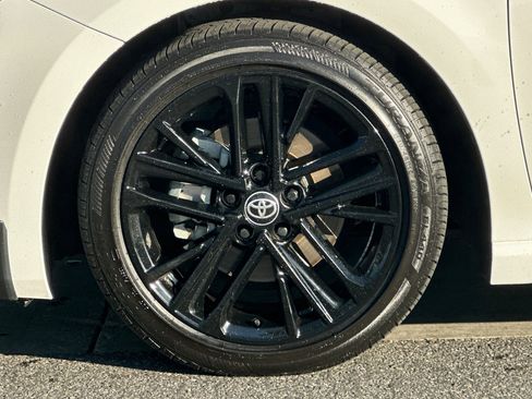 Used 2025 Toyota Camry Hybrid image 25