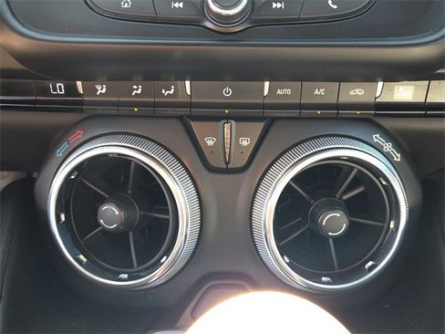 Used 2020 Chevrolet Camaro LT image 19