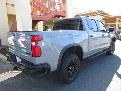 Used 2025 Chevrolet Silverado 1500 ZR2 w/ Technology Package AWD/4WD image 2