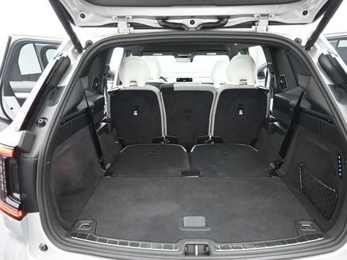 New 2025 Volvo EX90 Ultra image 14