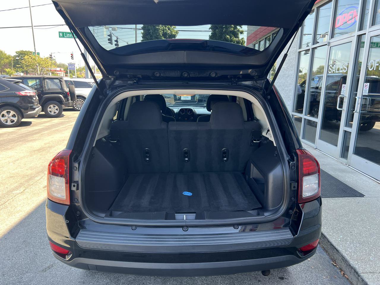 Used 2017 Jeep Compass Sport w/ Power Value Group FWD image 13
