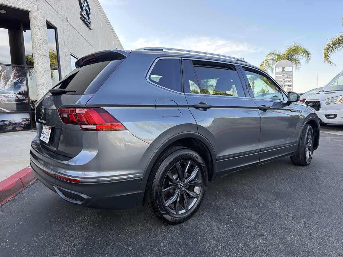 Used 2022 Volkswagen Tiguan SE FWD image 4