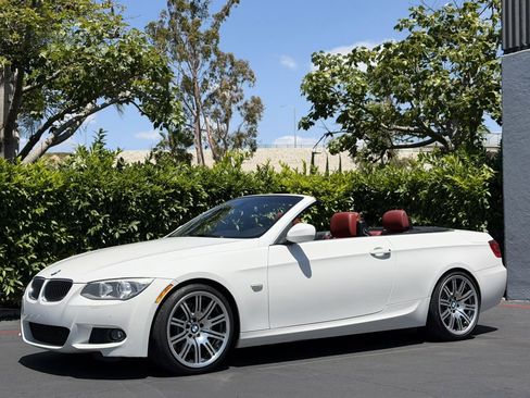 Used 2013 BMW 335i Convertible RWD image 8