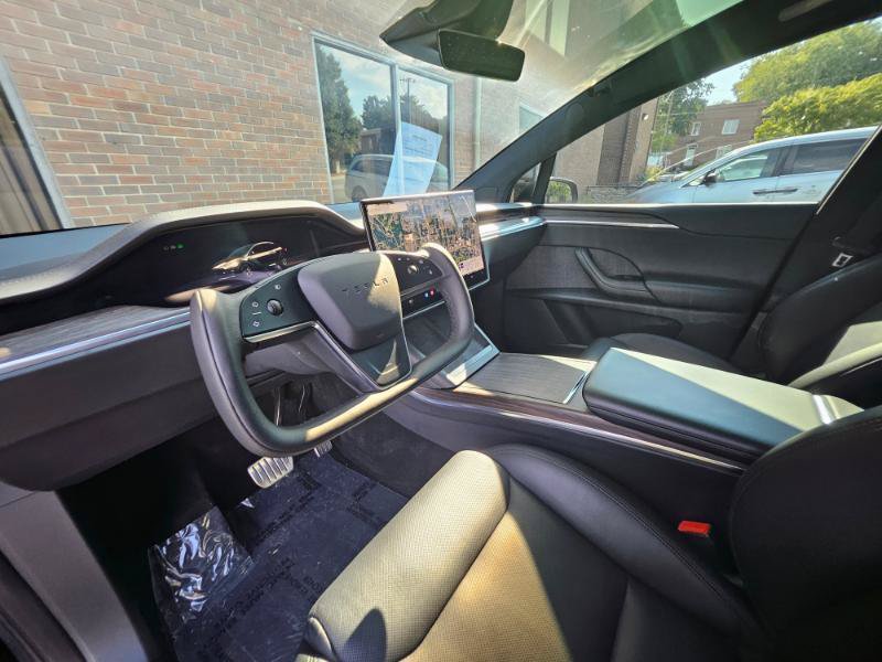 Used 2022 Tesla Model X AWD/4WD image 36