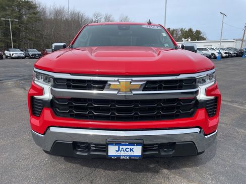 Used 2023 Chevrolet Silverado 1500 LT AWD/4WD image 2