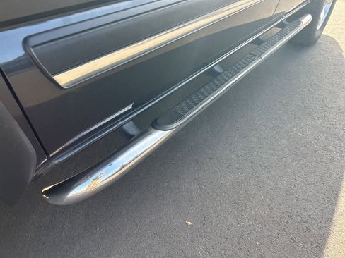 Used 2005 Chevrolet Avalanche Z71 w/ Sun And Sound Package image 13