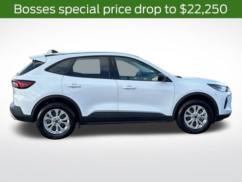 Used 2025 Ford Escape Active image 2