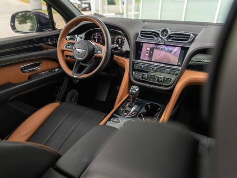 Certified 2024 Bentley Bentayga AWD/4WD image 54