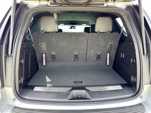 Used 2025 Chevrolet Tahoe Z71 AWD/4WD image 8