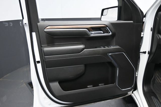 Used 2024 Chevrolet Silverado 1500 RST AWD/4WD image 11