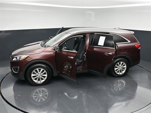 Used 2018 Kia Sorento AWD image 37