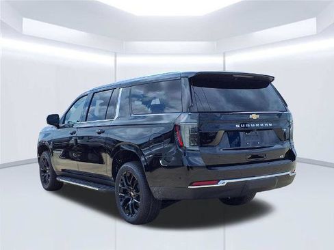 New 2026 Chevrolet Suburban LT w/ Comfort Package AWD/4WD image 10