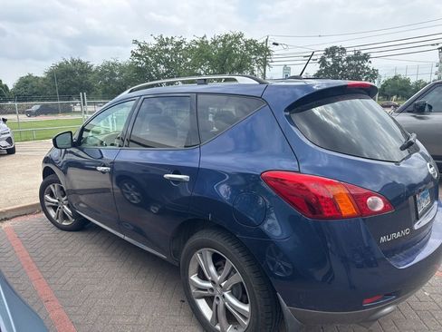 Used 2010 Nissan Murano LE w/ Navigation Pkg FWD image 3