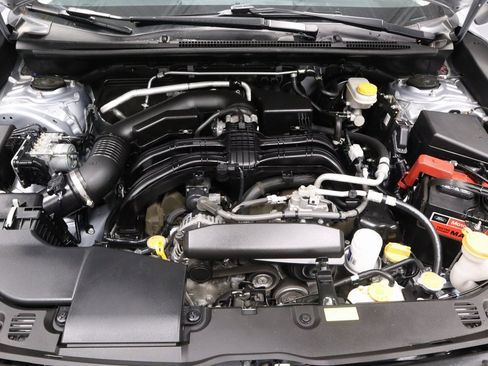 Used 2021 Subaru Crosstrek 2.5i Sport w/ Moonroof Package image 17